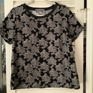 Patterned black and white top